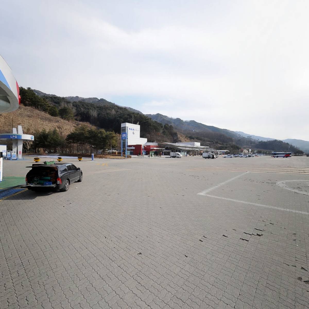 계룡산업（주）덕유산（상）휴게소_2