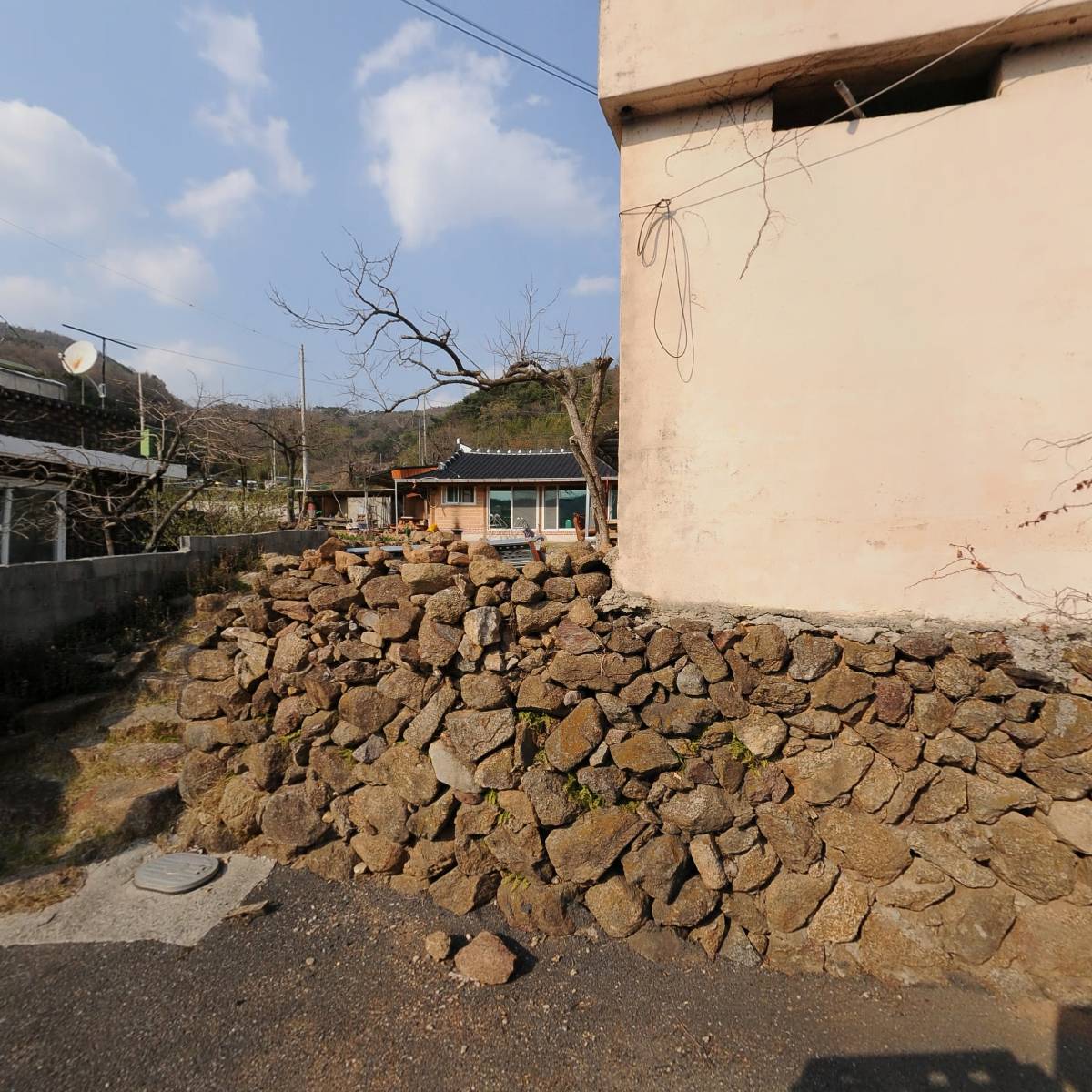 상사면 동백마을