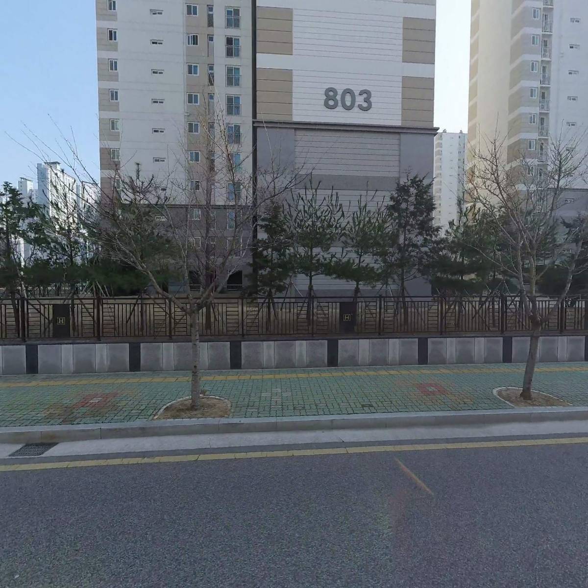 네일은 그남자