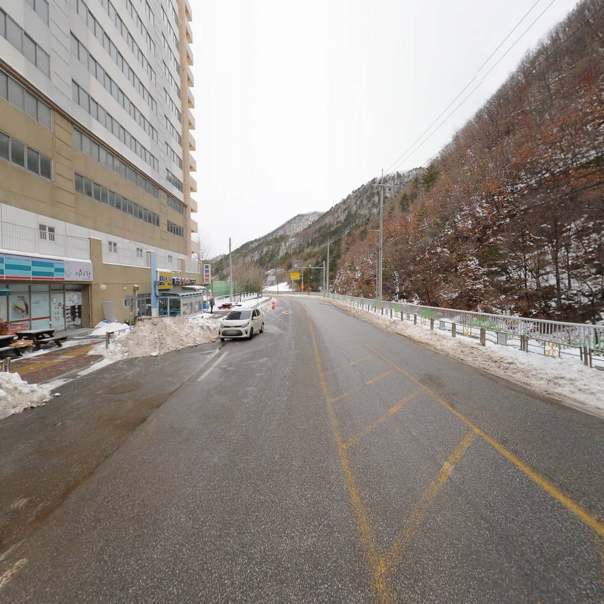 치킨플러스 정선사북점_2