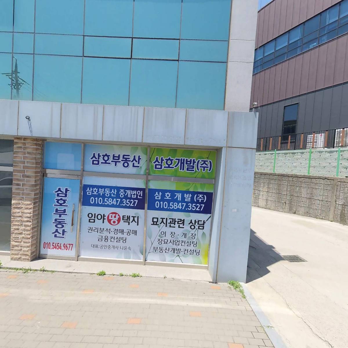 브라운_3