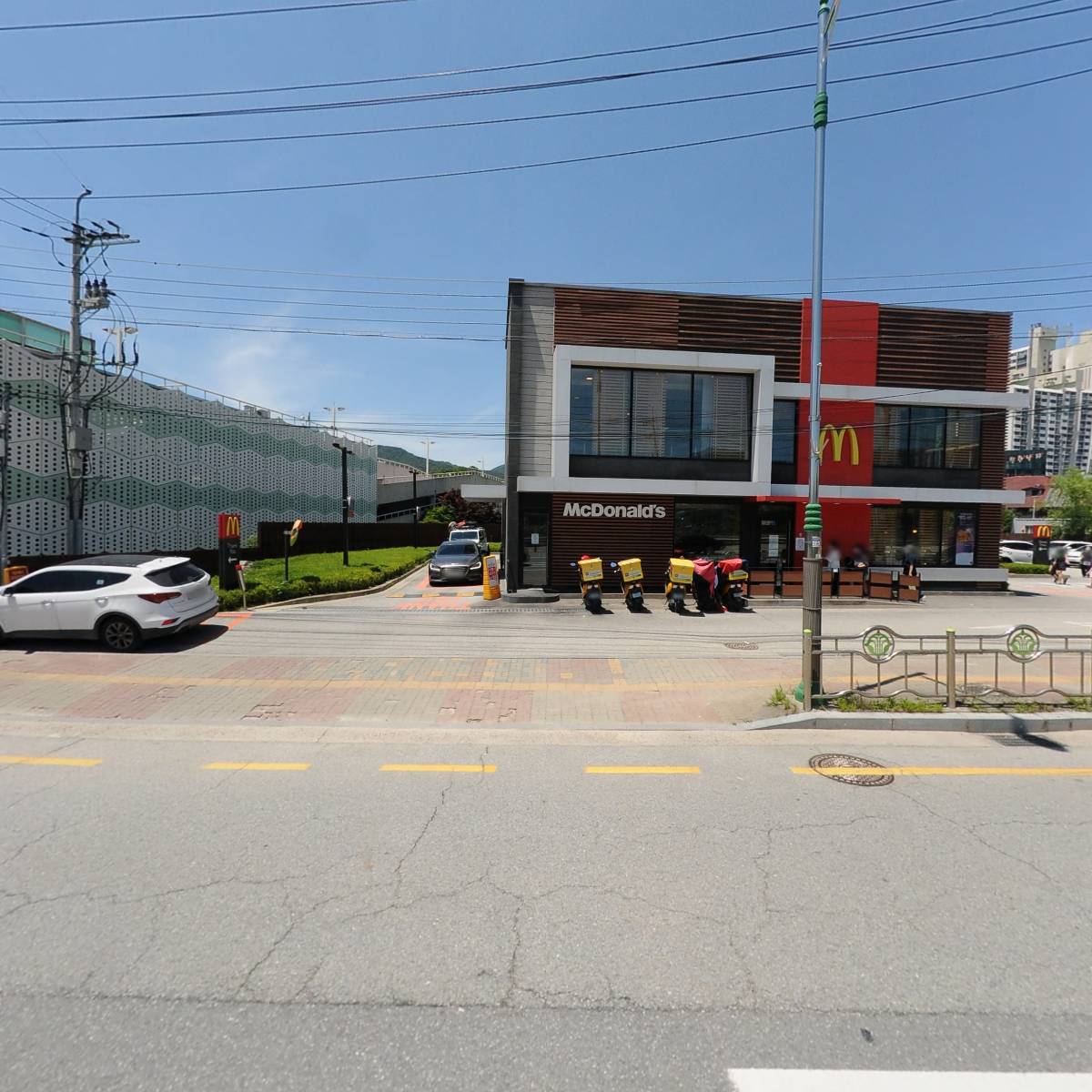한국맥도날드(유)진접DT점