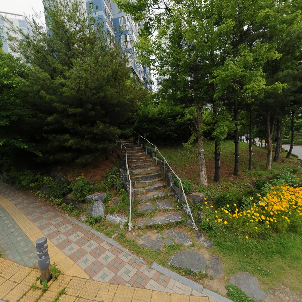 몽미엘