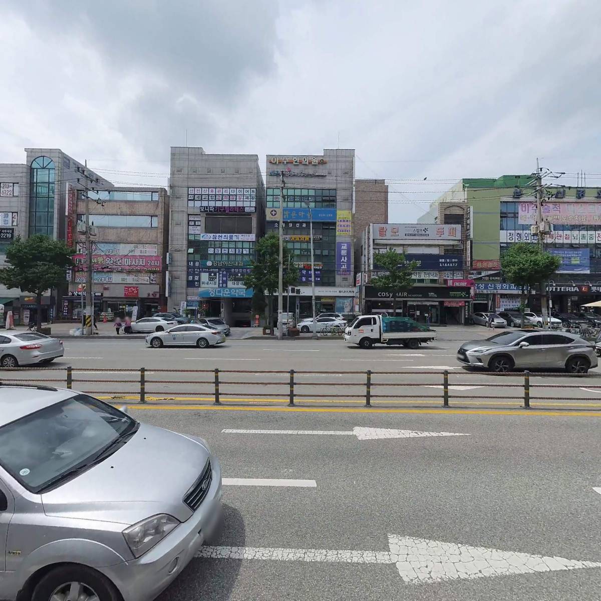올리브영 아주대 삼거리점_3