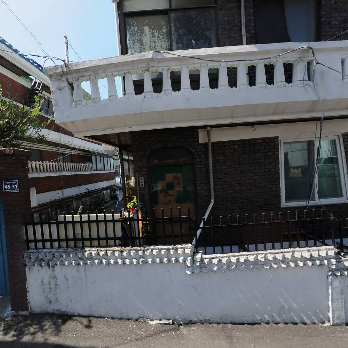 J. I International (제이아이인터내셔널)