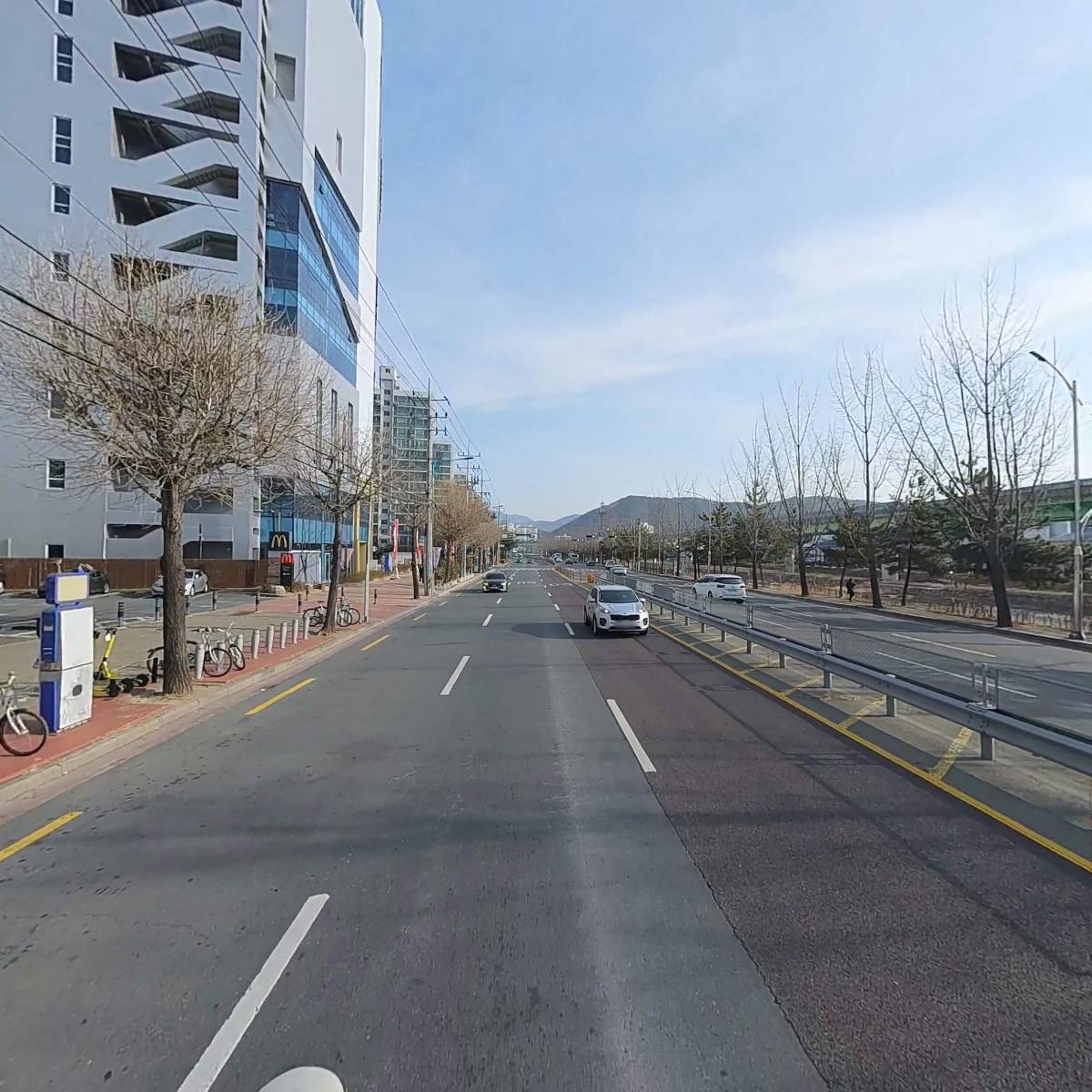 한국맥도날드(유)창원내서DT점_2