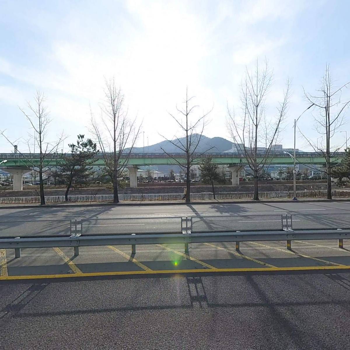 한국맥도날드(유)창원내서DT점_3