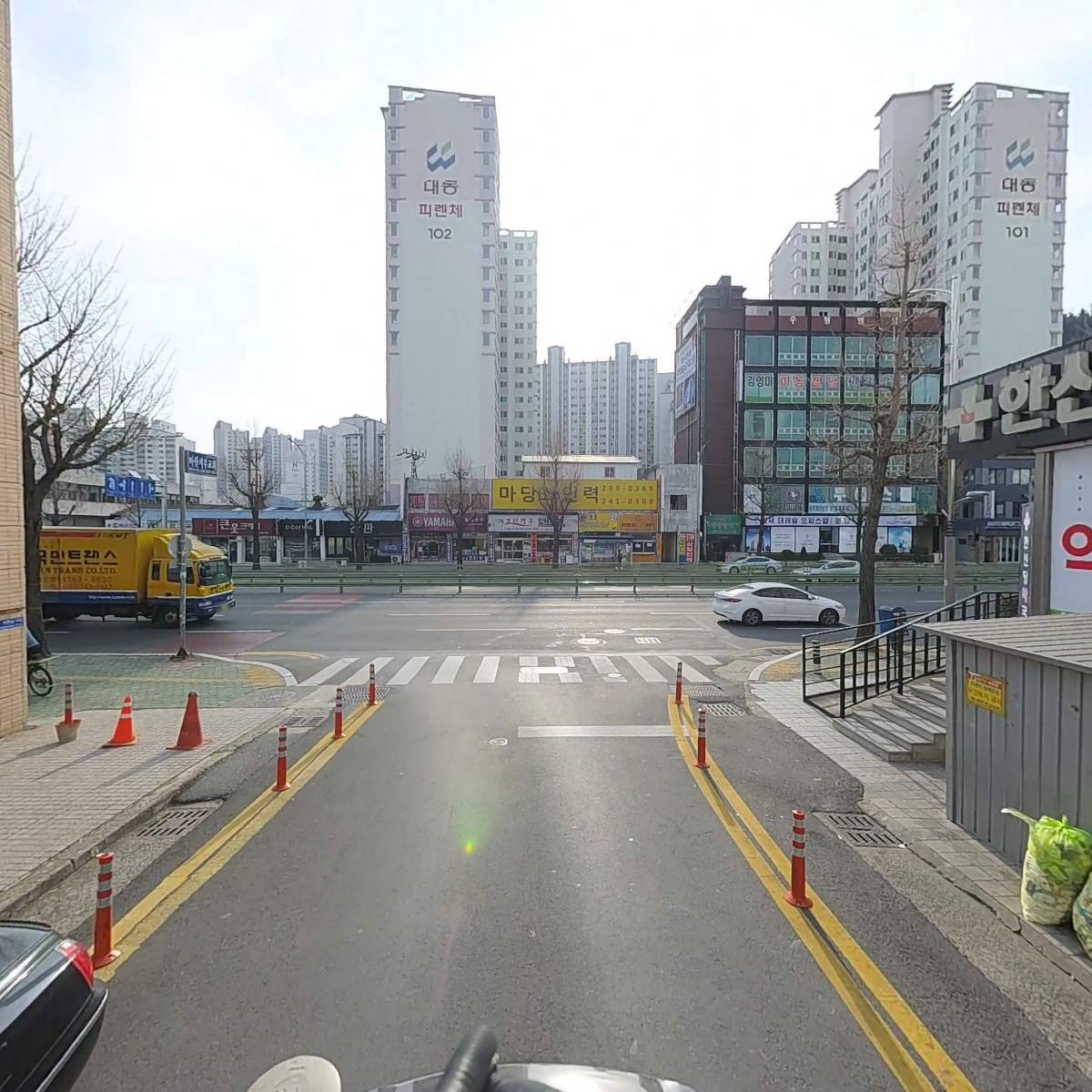 한국맥도날드 유한회사 마산석전DT점_2