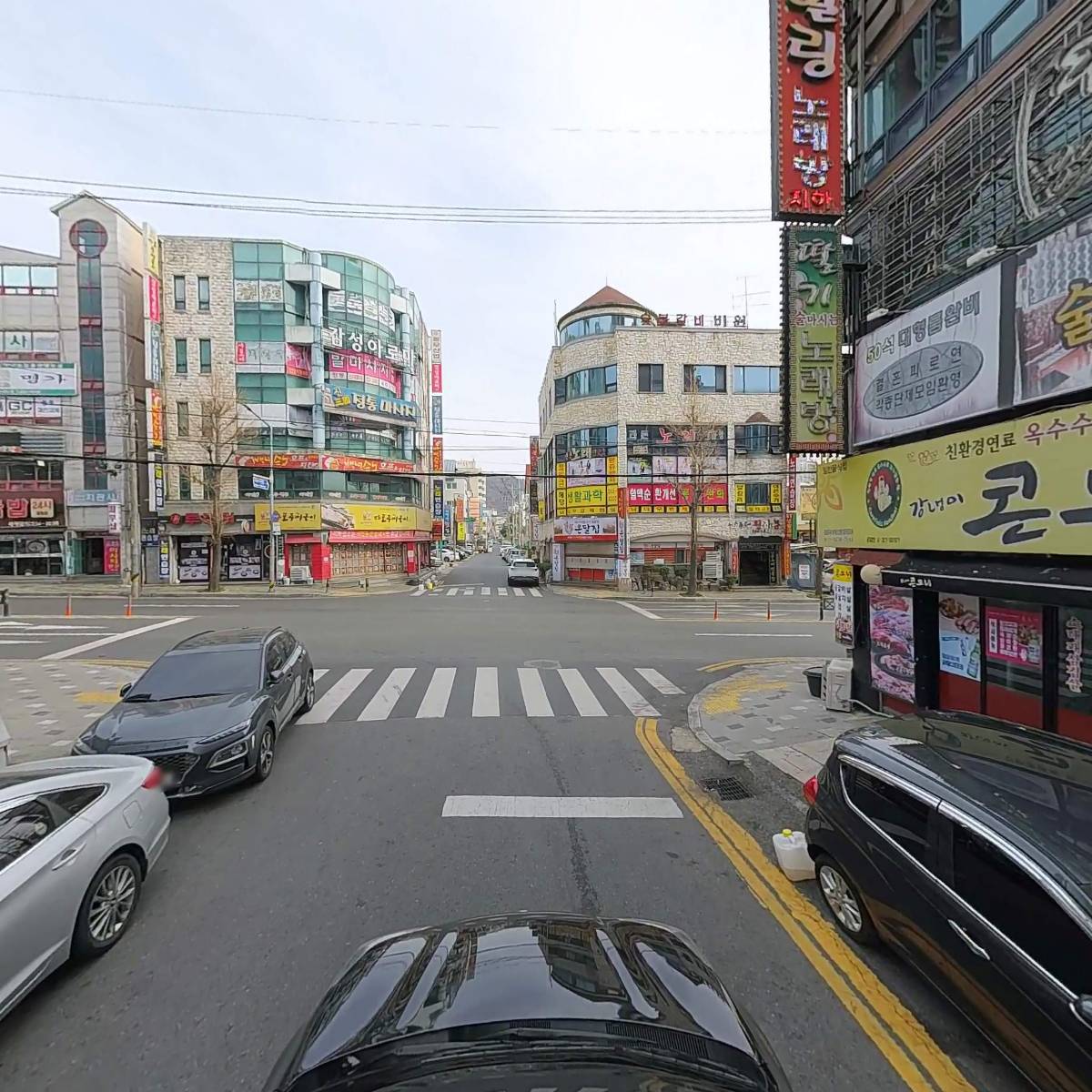 딸기술마시는노래방_4