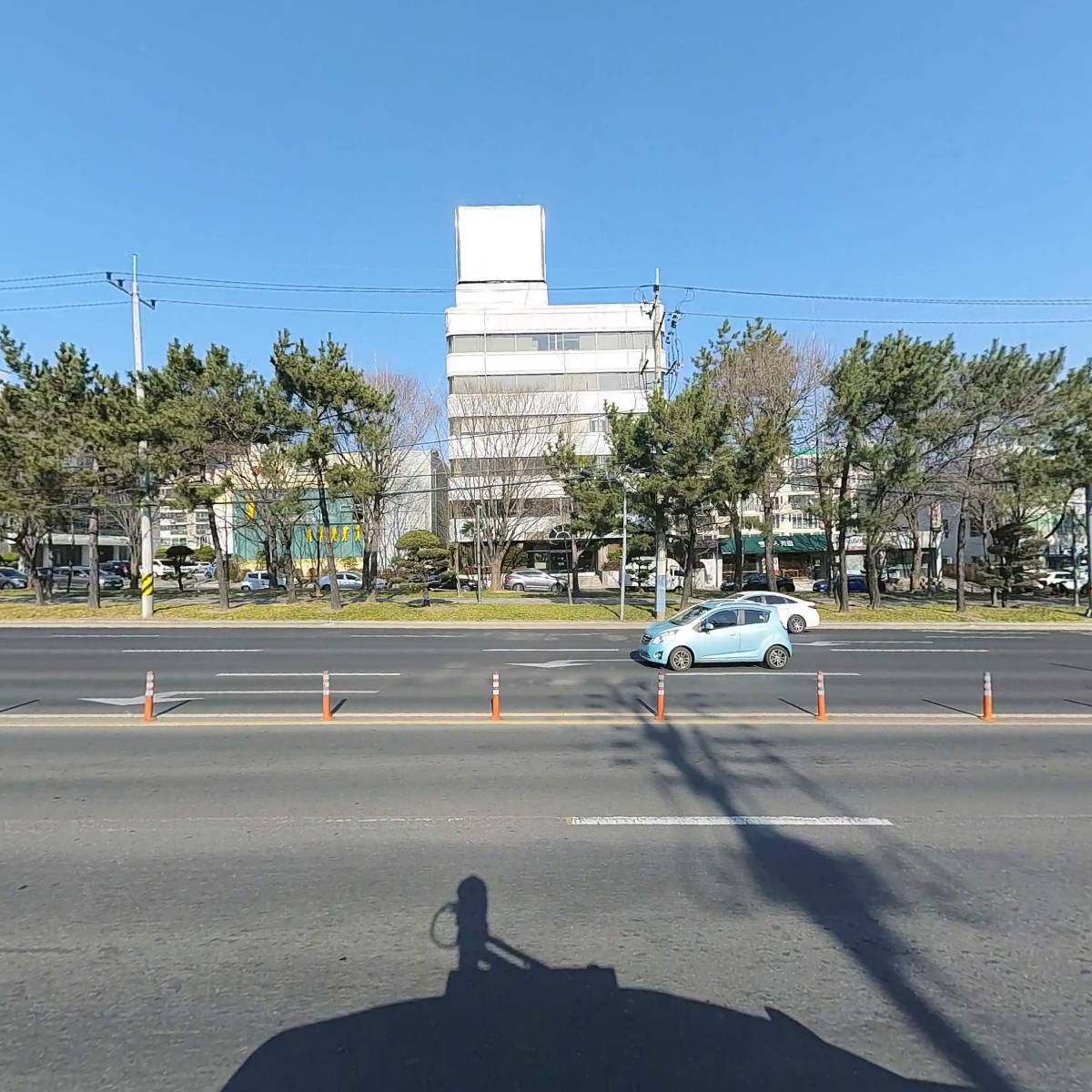 유한회사 내외산전_3