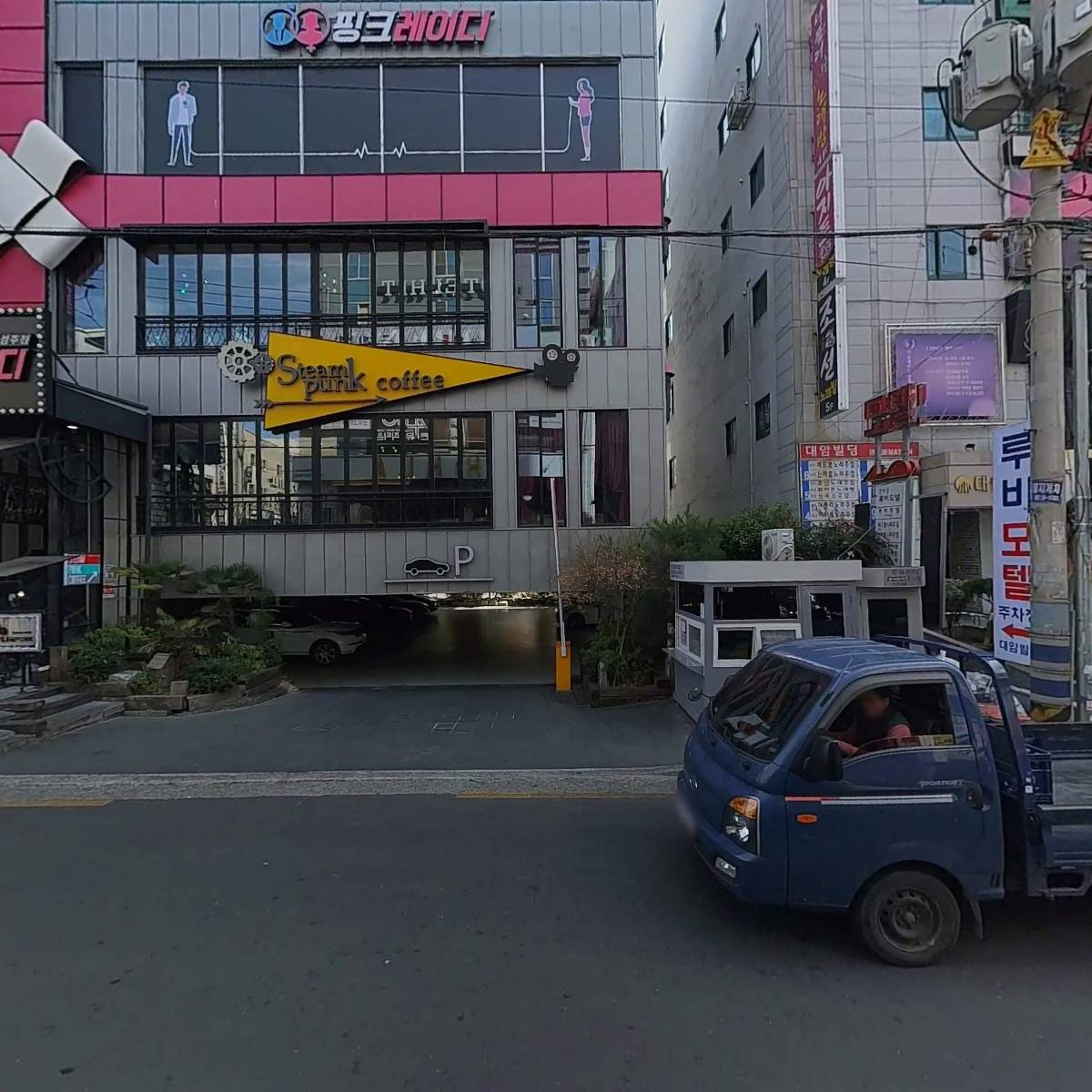 준코뮤직타운 창원상남점_3