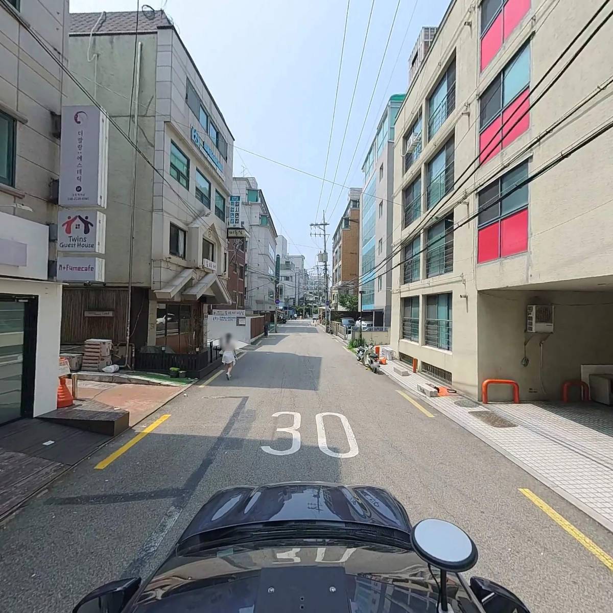 어반클래식 홍대입구역점_4