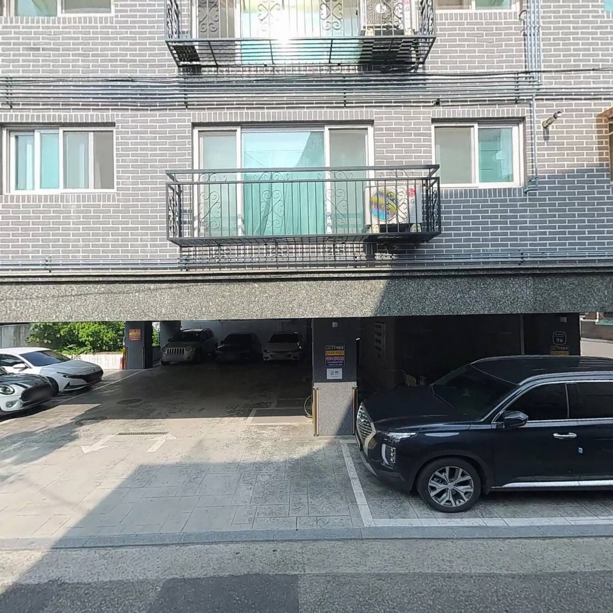 주식회사 보스미디어