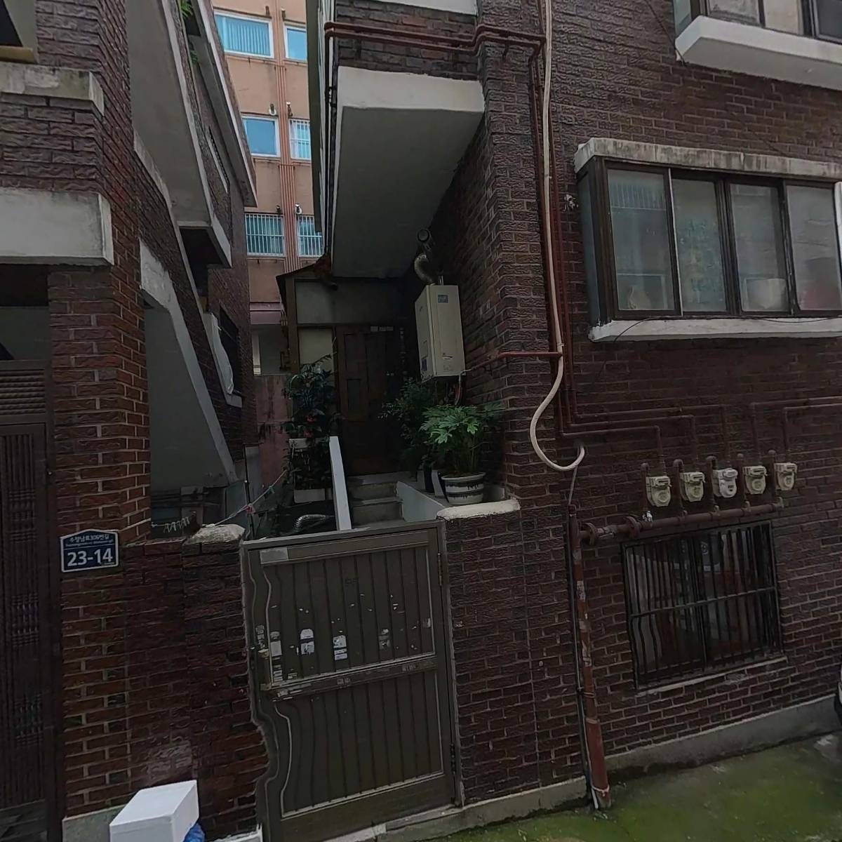 에스티에프 테크놀러지