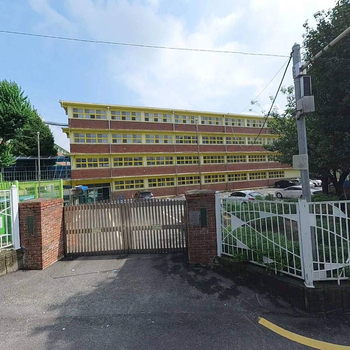 신창초등학교