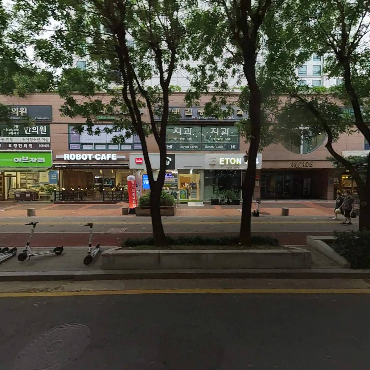 퀸스의원