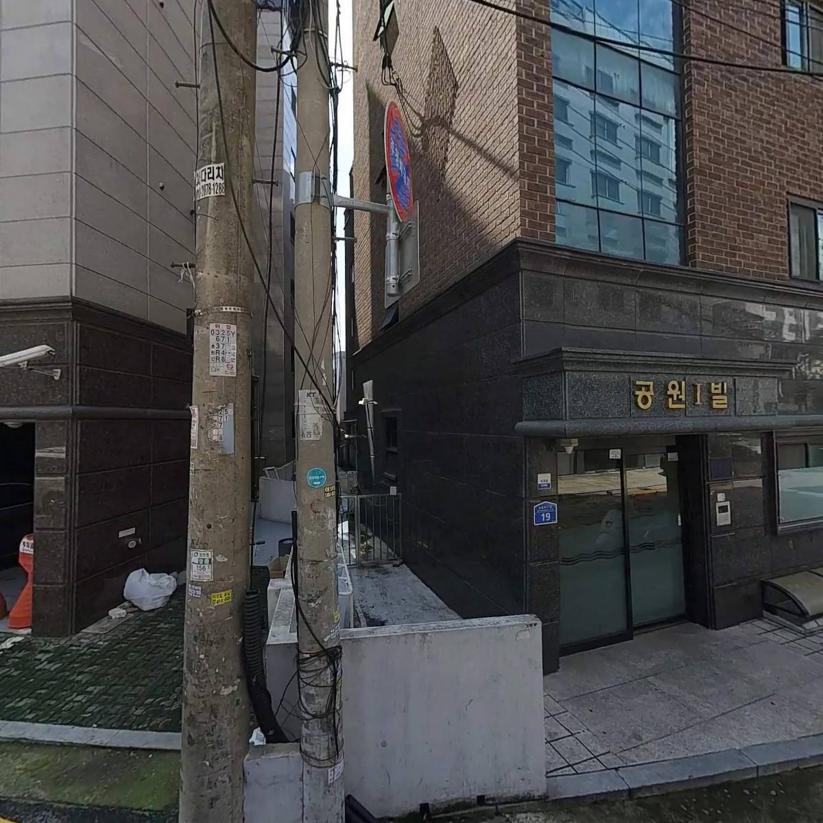 더:이쁨