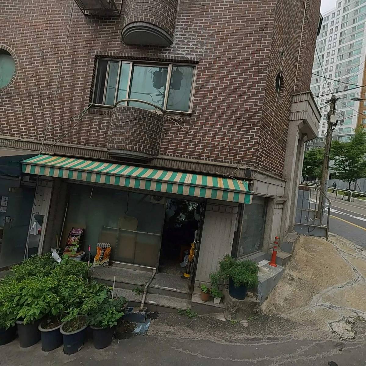 토핑폭탄김치찜