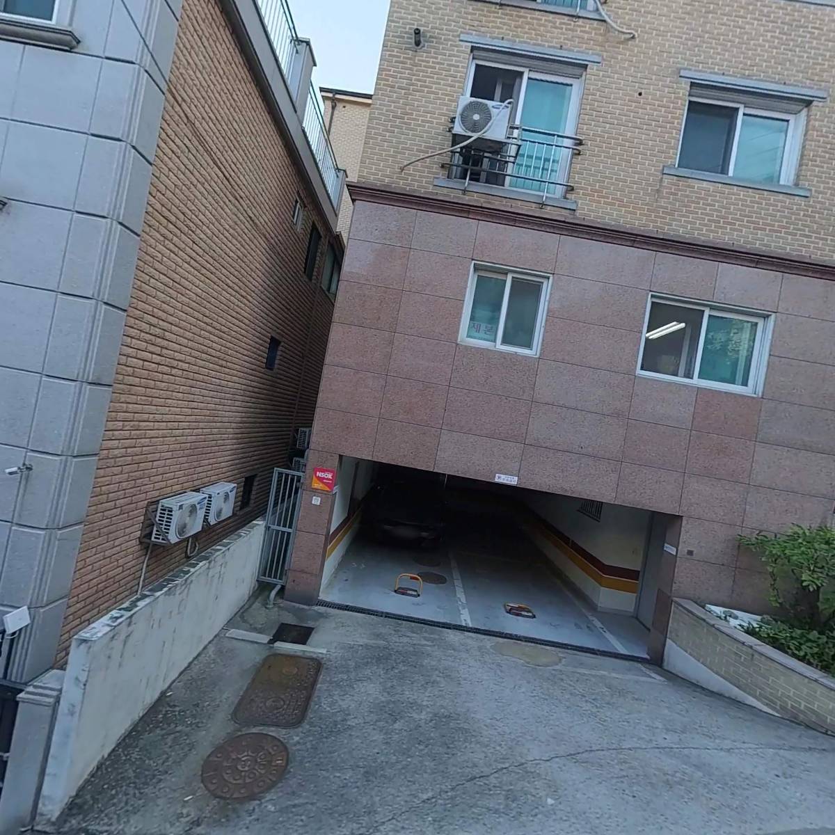 주식회사 나온어스