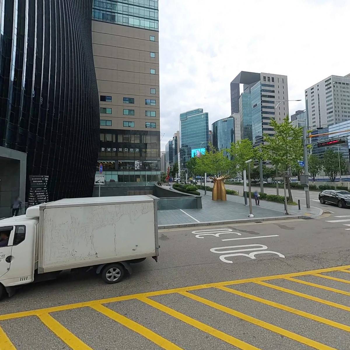 세븐일레븐 강남역TGI점_3