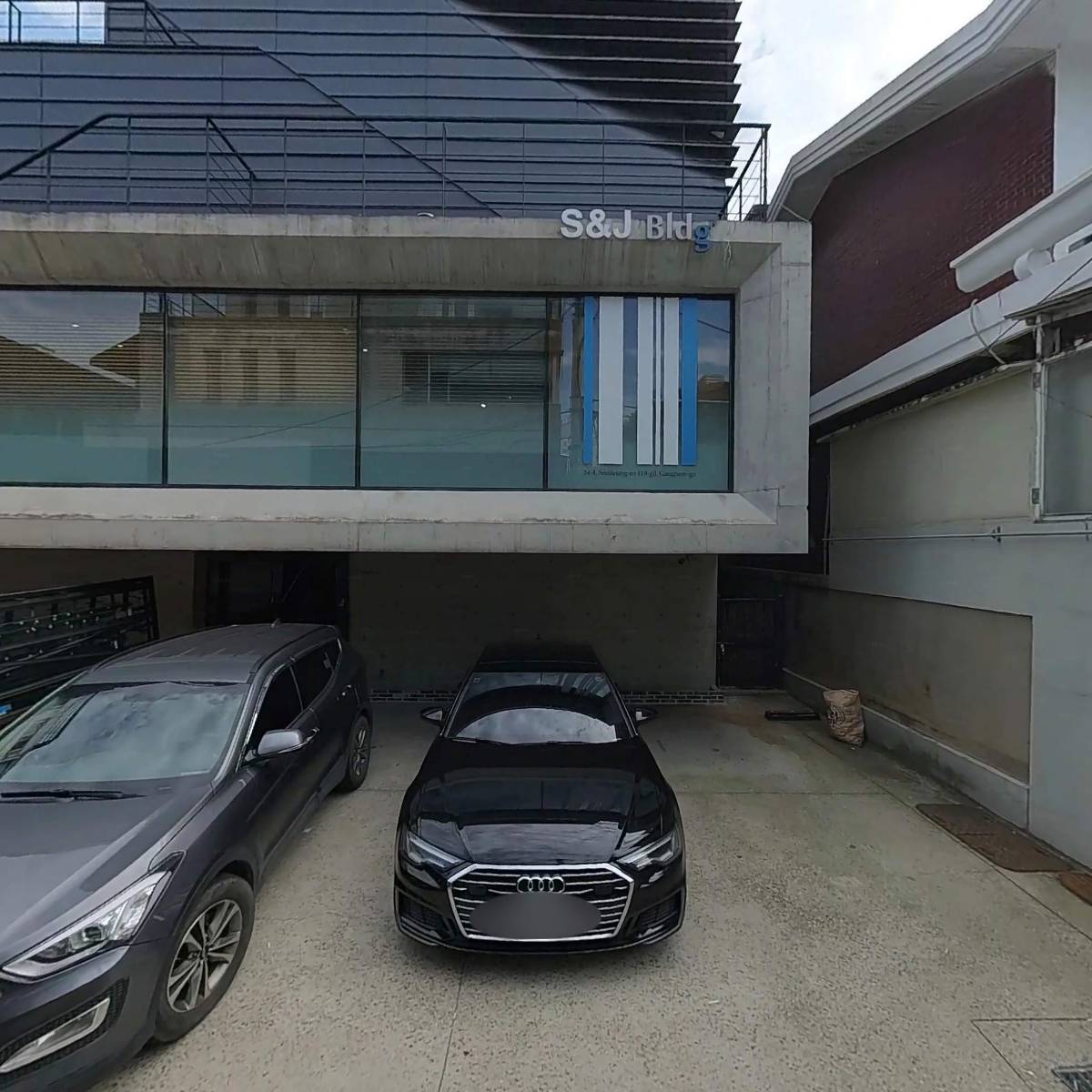 주식회사 금요일여섯시