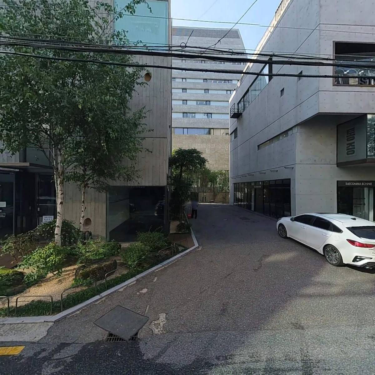 먼데이투썬데이_3