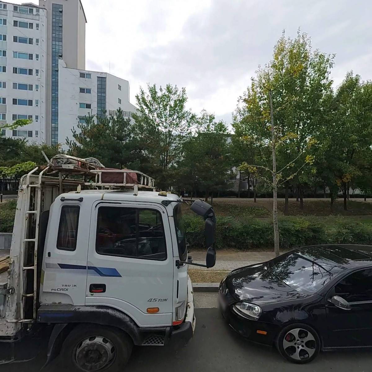 모닐레쇼룸