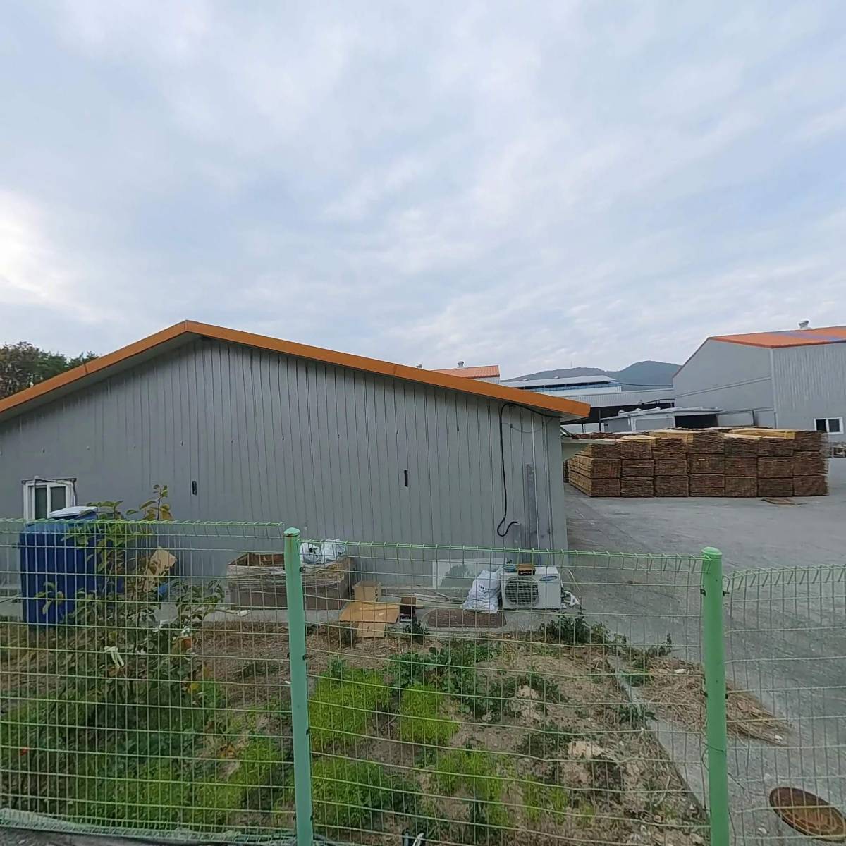 (주)한성목재울산공장