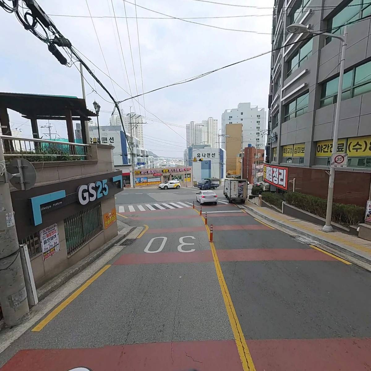 맛나감자탕동삼점_2