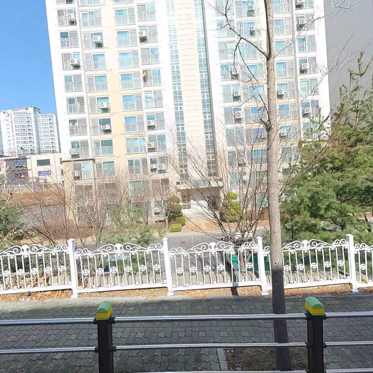 충남중학교