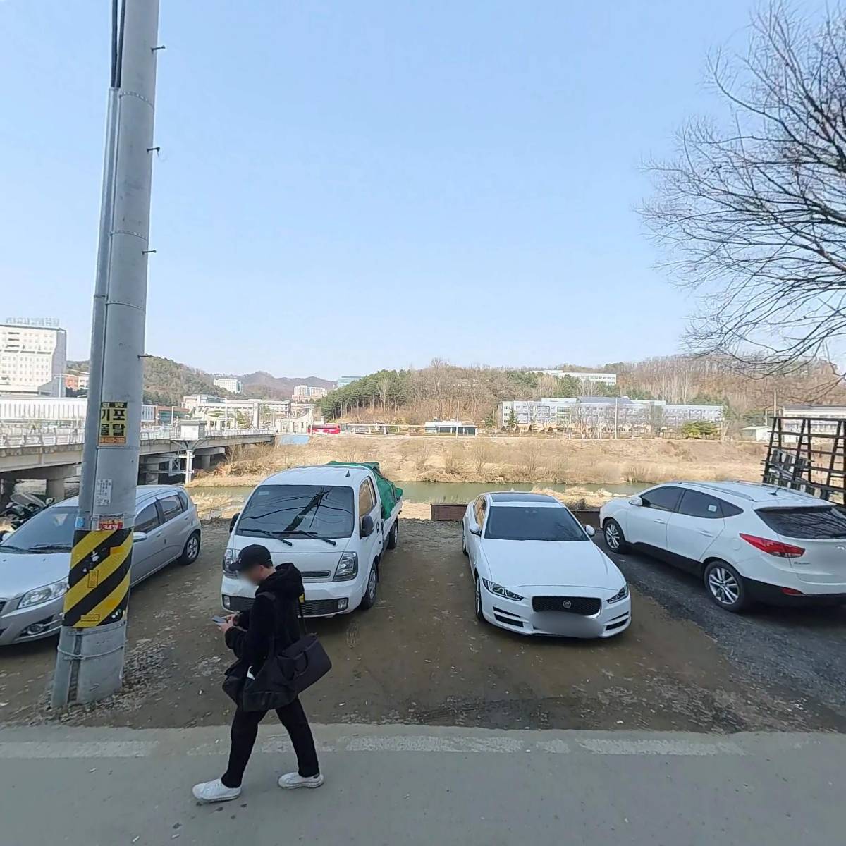 맘스터치교통대점