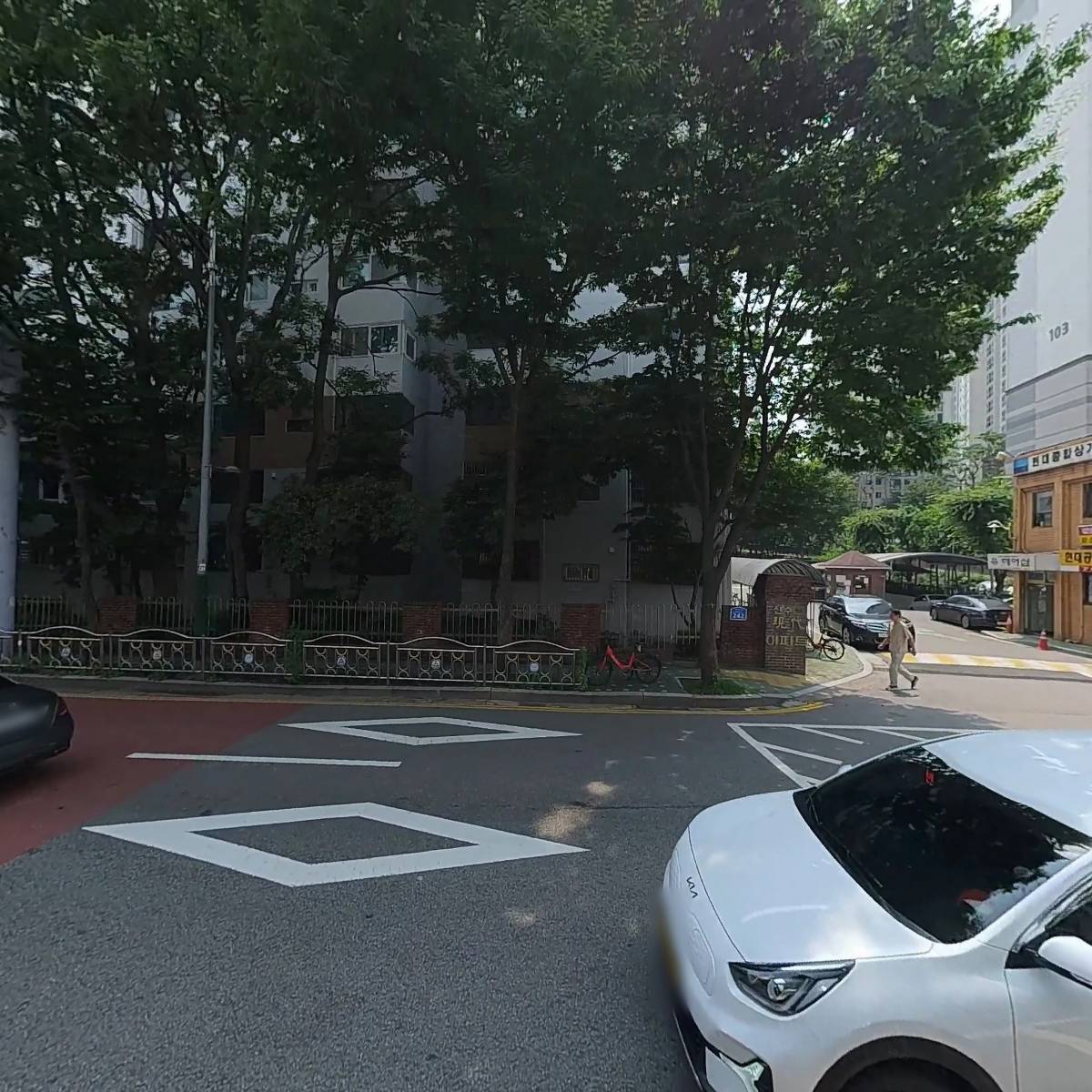 오르트하우스_3