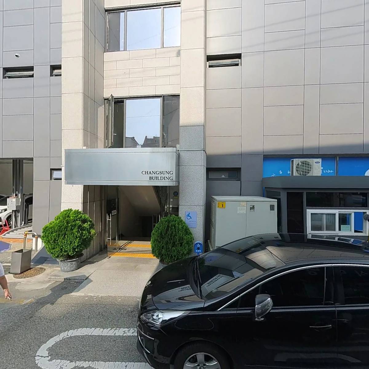 주식회사라라라아일랜드_3