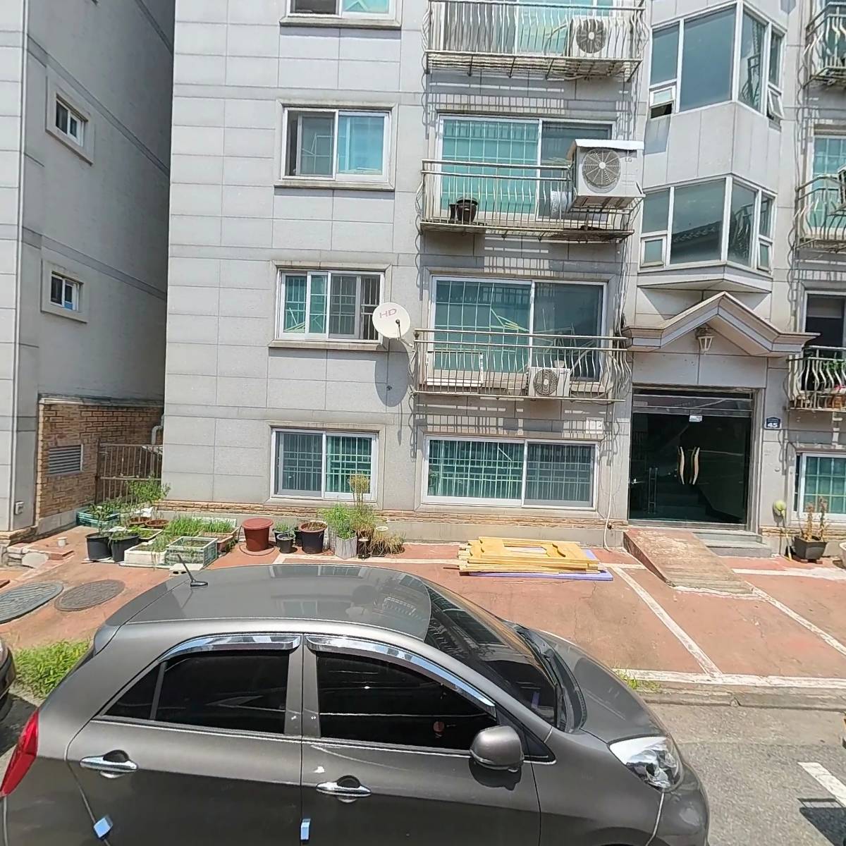 유니스컴퍼니_3