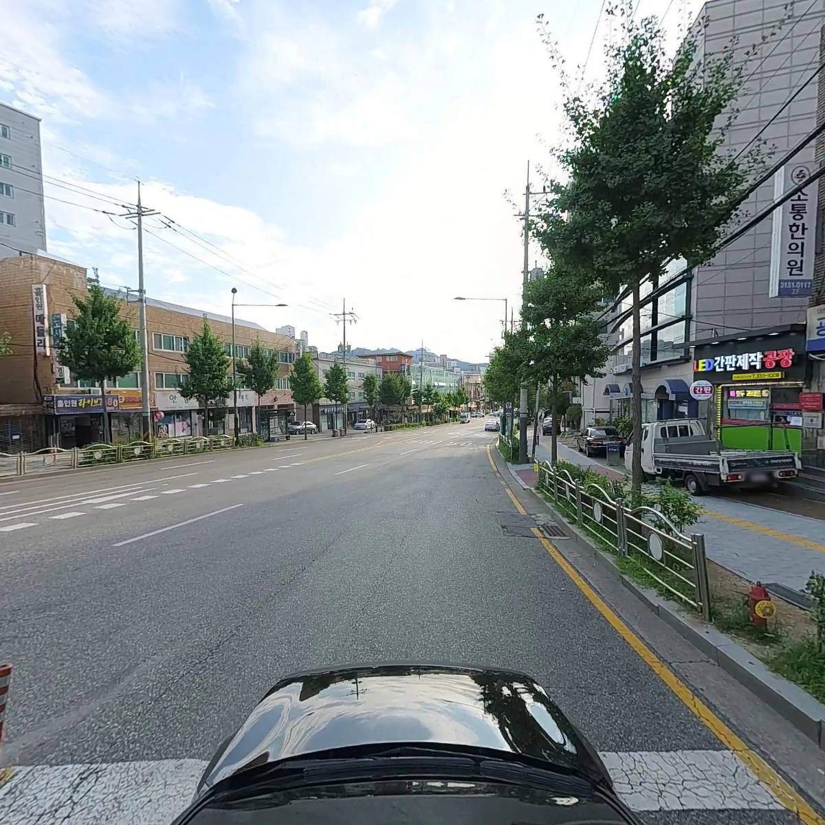 교촌치킨신사1동점_4