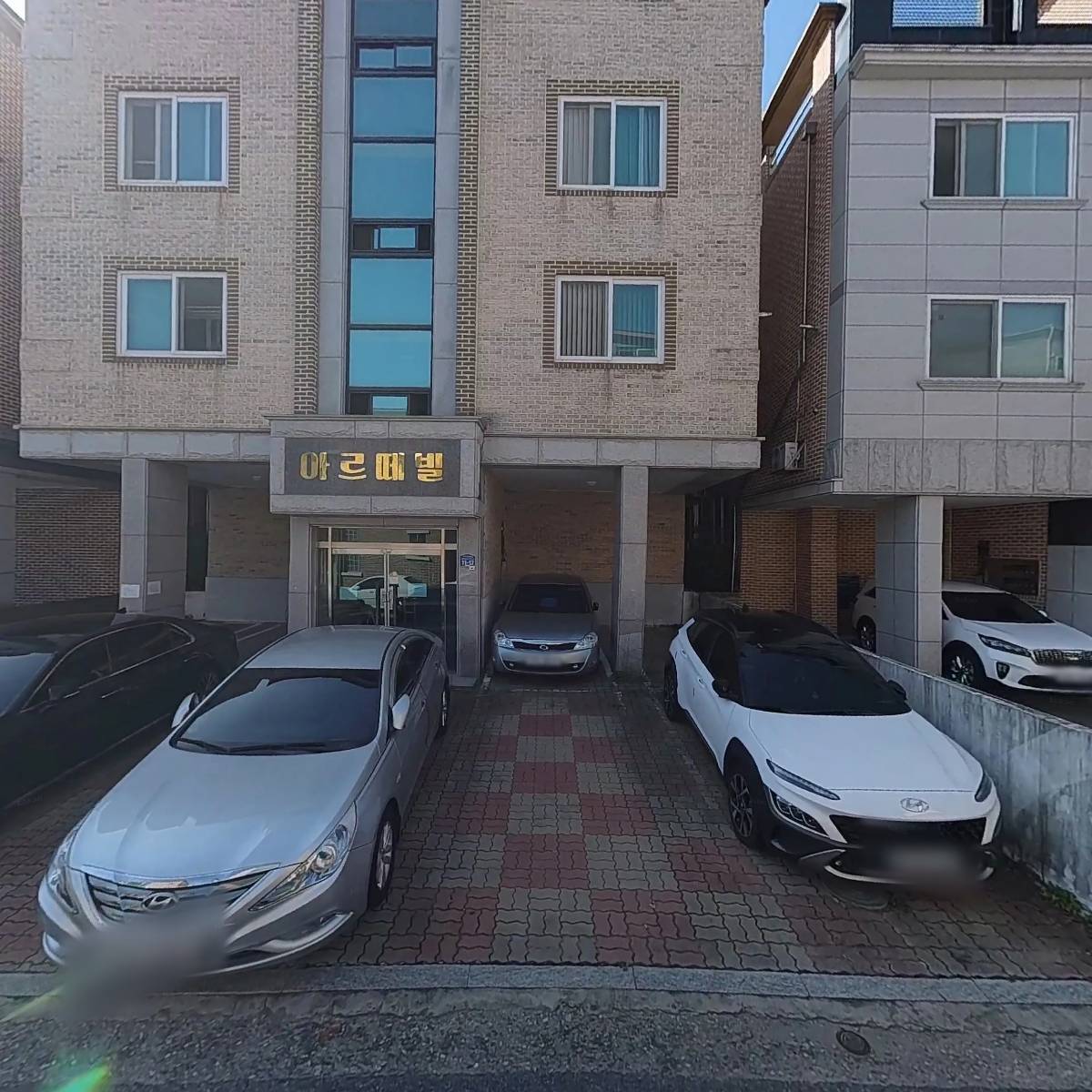 제이에이치(J.H)_3