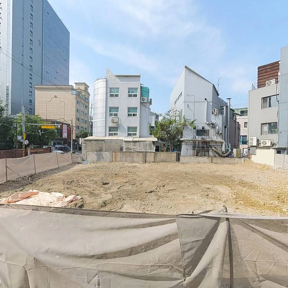 루엘라(LOUELLA)