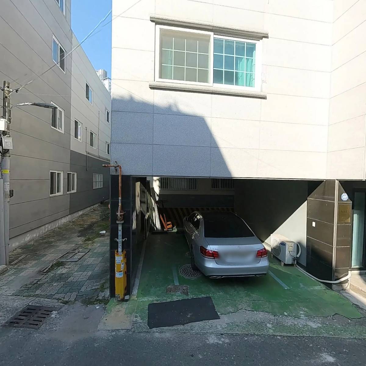 투모어스텝스 스튜디오(Two More Steps Studio)_3